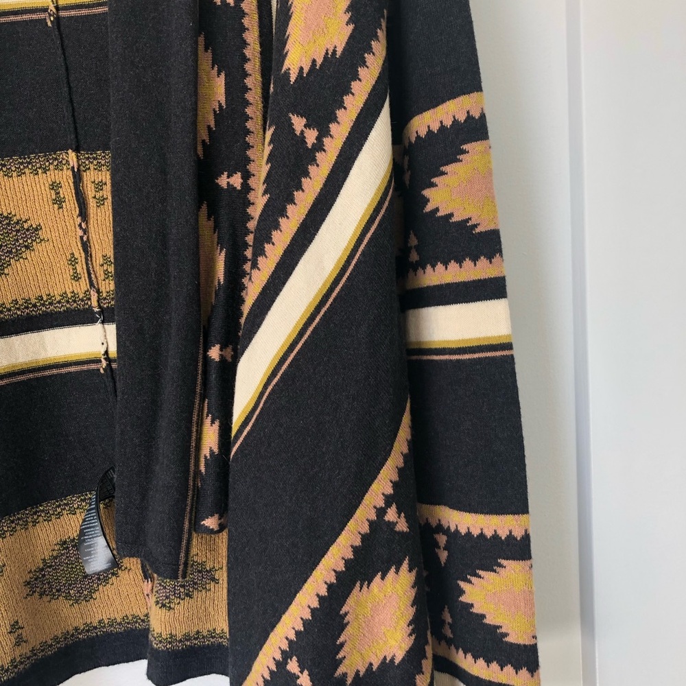 Patterned Cardigan - Picture 2 of 2